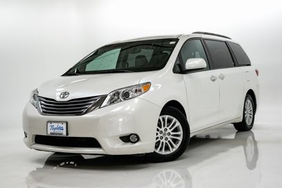 Used 2015 Toyota Sienna XLE