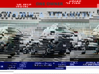 Used 2022 Toyota Sienna XSE w/ XSE Plus Package