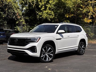 Used 2024 Volkswagen Atlas SEL Premium R-Line
