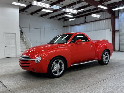 Used 2004 Chevrolet SSR w/ Preferred Equipment Group