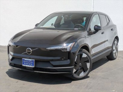 New 2025 Volvo EX30 Plus w/ Protection Package Premier