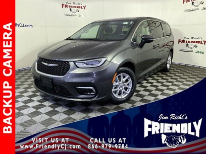 Used 2023 Chrysler Pacifica Touring-L