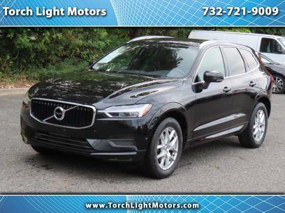 Used 2019 Volvo XC60 T5 Momentum w/ Premium Package