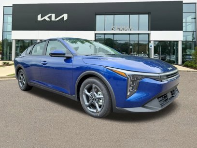 New 2025 Kia K4 LXS