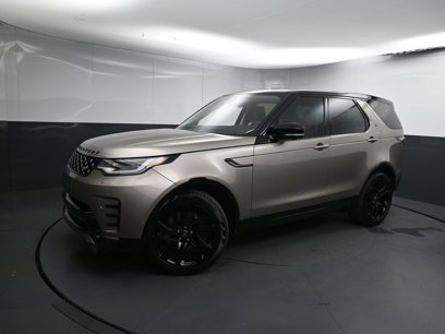 Certified 2025 Land Rover Discovery Dynamic SE