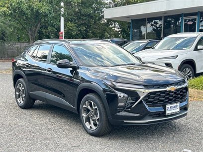 New 2025 Chevrolet Trax LT w/ Driver Confidence Package