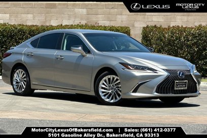 Used 2020 Lexus ES 300h w/ Luxury Package