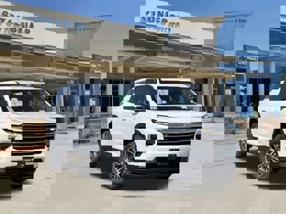 New 2025 Chevrolet Traverse LT w/ Driver Confidence Package