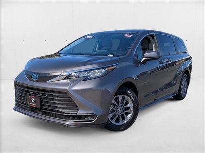 Used 2022 Toyota Sienna LE