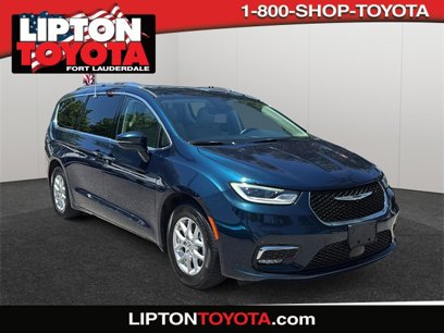 Used 2021 Chrysler Pacifica Touring-L