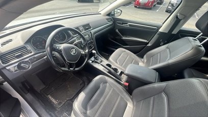 Used 2017 Volkswagen Passat 1.8T SE