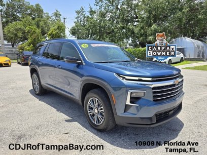 Used 2025 Chevrolet Traverse LT