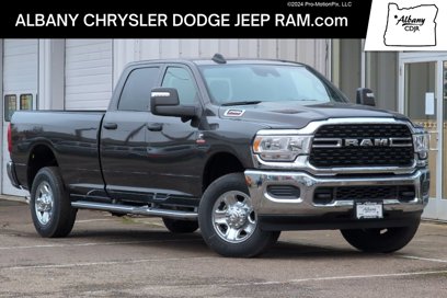 New 2024 RAM 2500 Tradesman w/ Safety Group