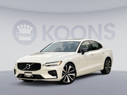Certified 2022 Volvo S60 B5 Momentum w/ Premium Package