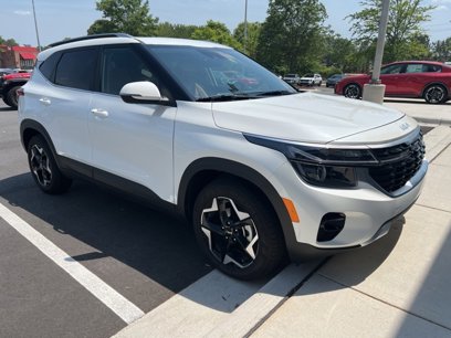 Used 2024 Kia Seltos EX
