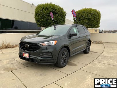 New 2024 Ford Edge SE w/ Black Appearance Package