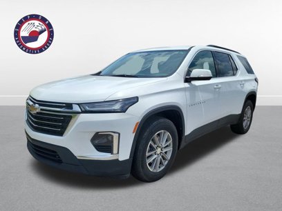 Used 2022 Chevrolet Traverse LT