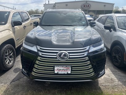 Used 2025 Lexus LX 600 4WD w/ Accessory Package (Z1)