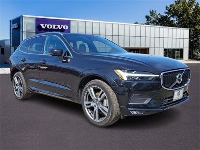 Used 2021 Volvo XC60 T5 Momentum w/ Advanced Package