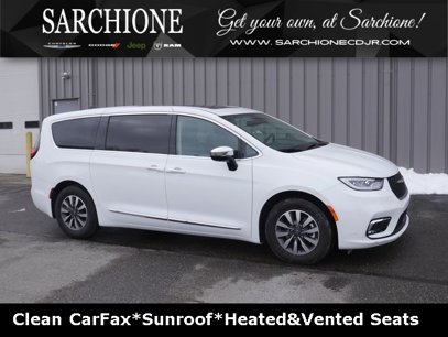 Used 2023 Chrysler Pacifica Limited