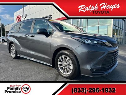 Certified 2025 Toyota Sienna XLE