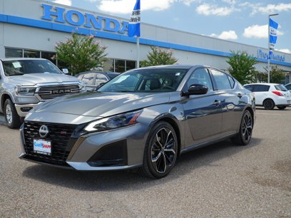 Used 2023 Nissan Altima 2.5 SR