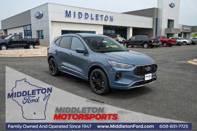 New 2025 Ford Escape ST-Line Elite w/ Class II Trailer Tow Package