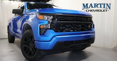 New 2025 Chevrolet Silverado 1500 Custom w/ Turbomax Blackout Package