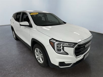 Used 2024 GMC Terrain SLE w/ LPO, Floor Liner Package