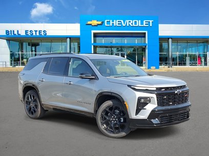 New 2025 Chevrolet Traverse RS w/ LPO, Floor Liner Package