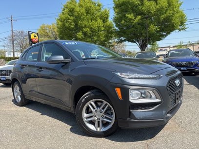 Used 2021 Hyundai Kona SE w/ Cargo Package