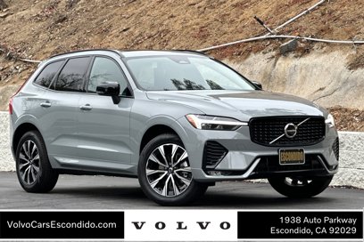 New 2025 Volvo XC60 B5 Core