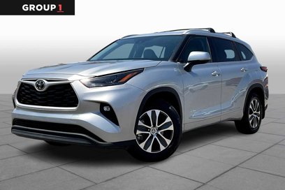 Used 2022 Toyota Highlander XLE