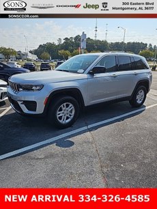 Used 2023 Jeep Grand Cherokee Laredo