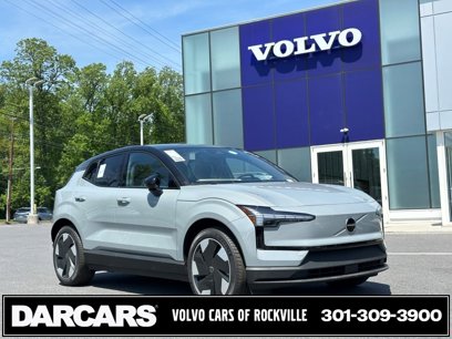 New 2025 Volvo EX30 Plus w/ Climate Package