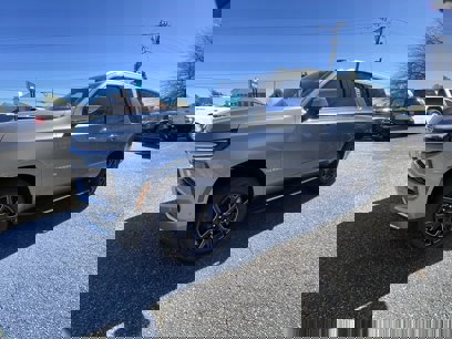 New 2025 Chevrolet Suburban Premier w/ Sun And Tow Package