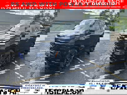 New 2025 Chevrolet Traverse RS