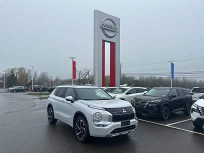 Used 2024 Mitsubishi Outlander SEL