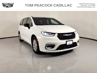 Used 2024 Chrysler Pacifica Touring