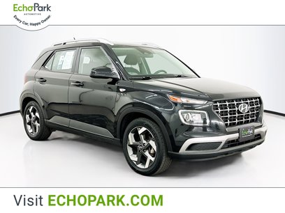 Used 2023 Hyundai Venue SEL w/ Cargo Package