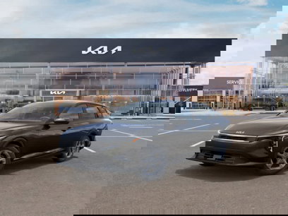 New 2025 Kia K4 LXS