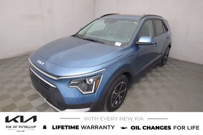 New 2025 Kia Niro EX