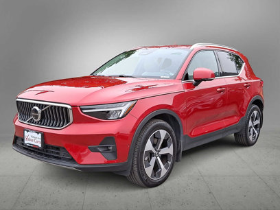 Used 2023 Volvo XC40 B5 Plus w/ Driver Assist Package