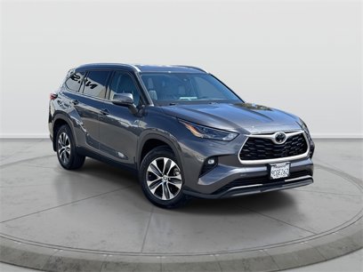 Used 2022 Toyota Highlander XLE