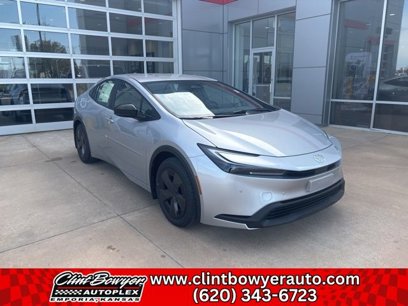 New 2025 Toyota Prius LE