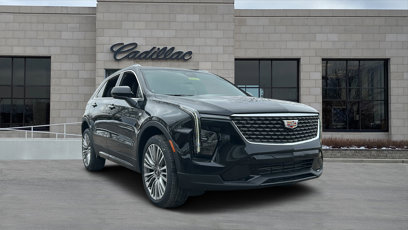 New 2025 Cadillac XT4 Premium Luxury