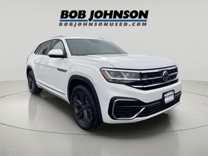 Used 2020 Volkswagen Atlas Cross Sport SE w/ Panoramic Sunroof Package