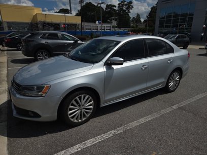 Used 2011 Volkswagen Jetta SEL