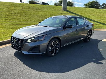 New 2025 Nissan Altima 2.5 SR