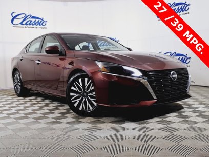 Used 2023 Nissan Altima 2.5 SV